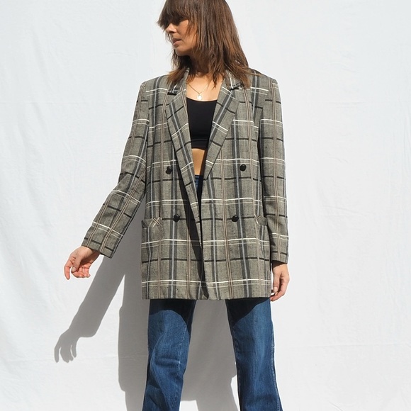 ⛔️ SOLD ⛔️ VINTAGE BLACK GREY BROWN PLAID LIGHTWEIGHT BLAZER - Picture 3 of 4
